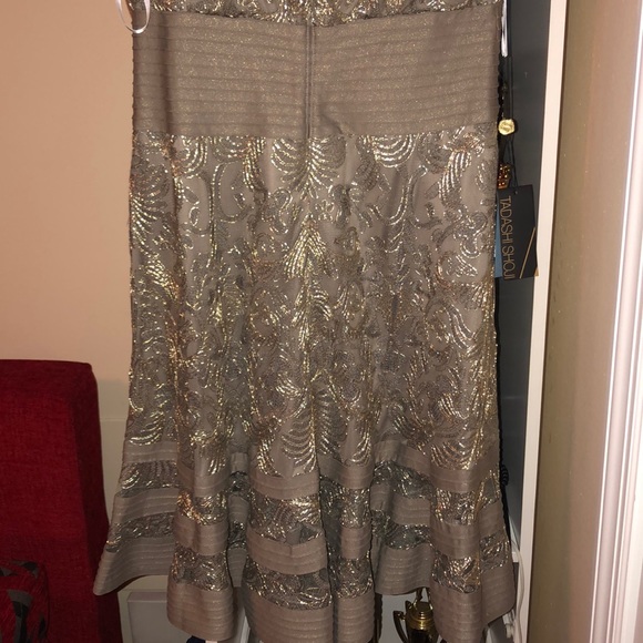 Gorgeous Tadashi Shoji dress -gold/metallic olive - Picture 5 of 12